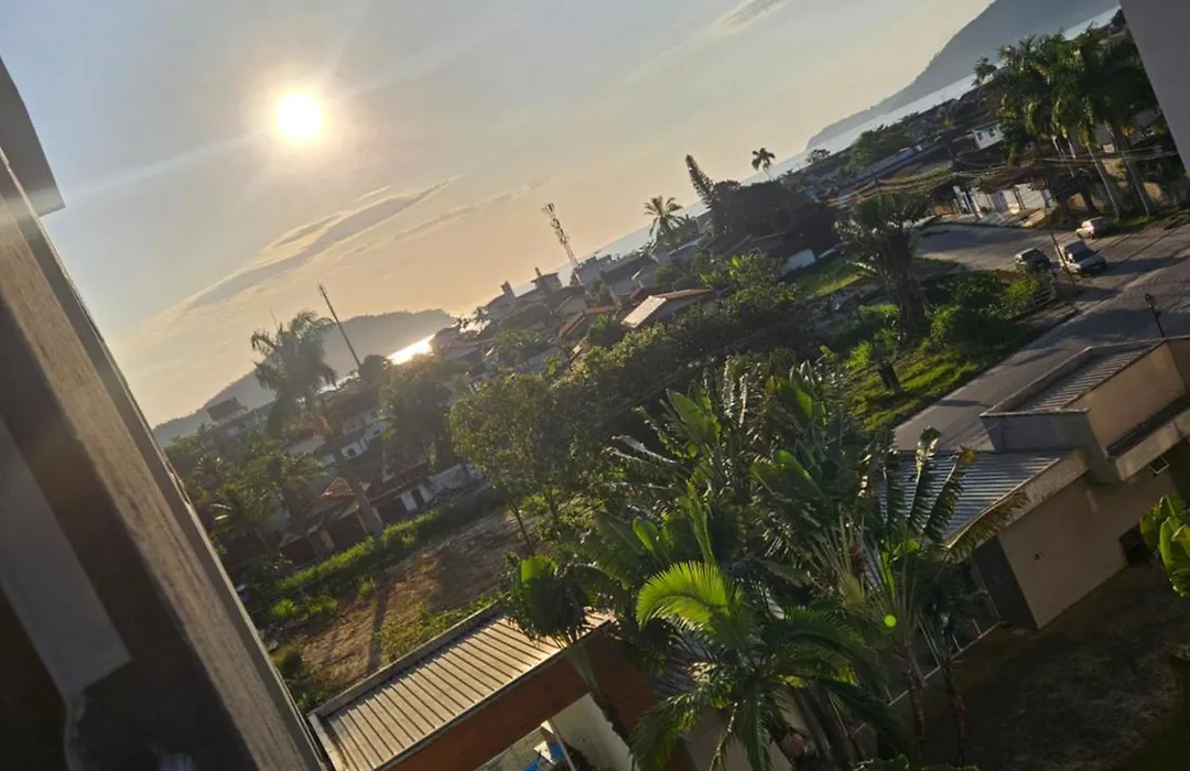 Incrível ap UBATUBA centro vista para o mar!-1